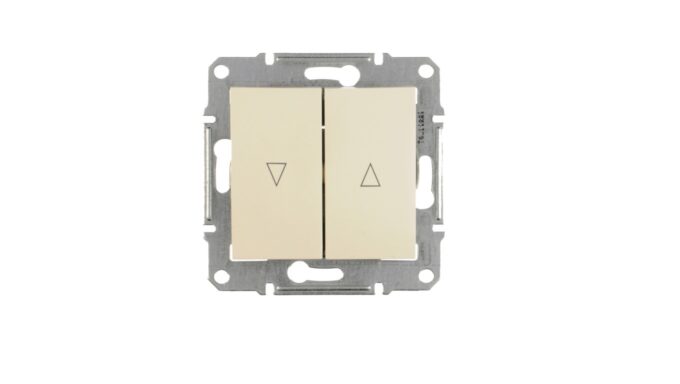4380208-.jpg