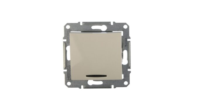 4380224-.jpg